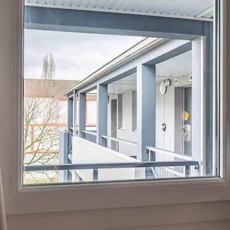 B&B Hotel Lille Seclin Unexpo Екстер'єр фото